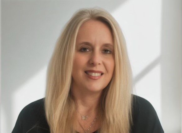 Photo of Carrie Aronson, AFSP Long Island Fundraising Manager | Brittany's Mom